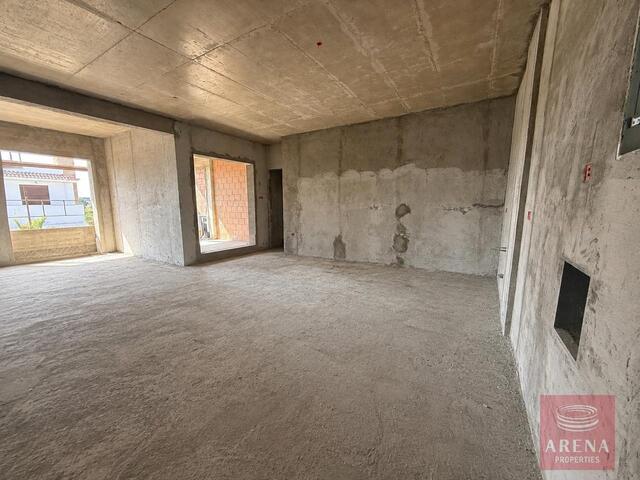 Spacious 2-Bedroom Apartment for Sale in Derynia – photo 4