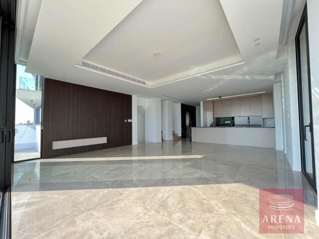 detachedHouse-7-1-luxury-villa-in-ayia-thekla-6154.jpg