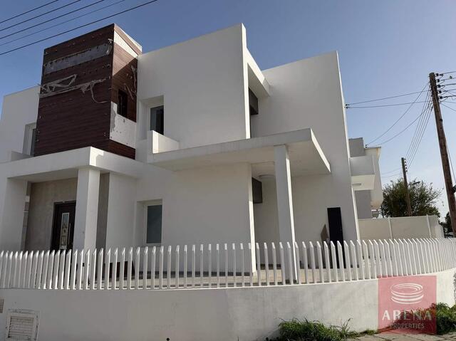 detachedHouse-69fdc49e17e95-2.jpg