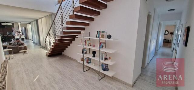 bungalow-69c1537a19f6f.jpg