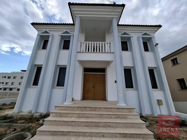 detachedHouse-69f896ed7d949.jpg