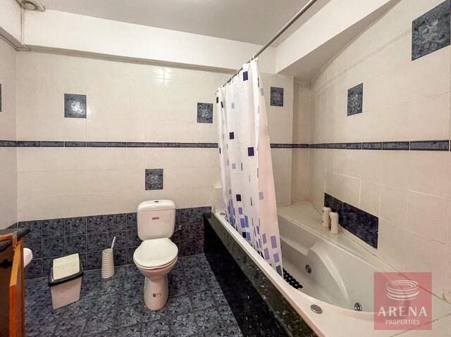 Luxury 6 Bed-Villa For Sale In Ayia Napa – photo 38