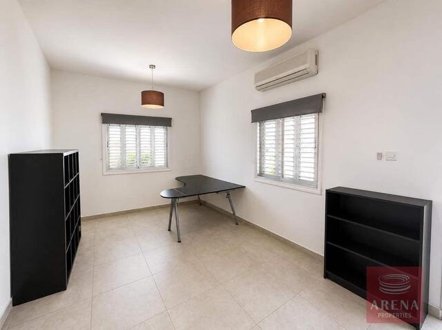 penthouse-6a6c8a49164dc.jpg