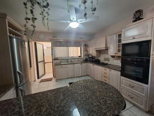 detachedHouse-1-HOUSE-IN-VERGINA-9777-5-1.jpg
