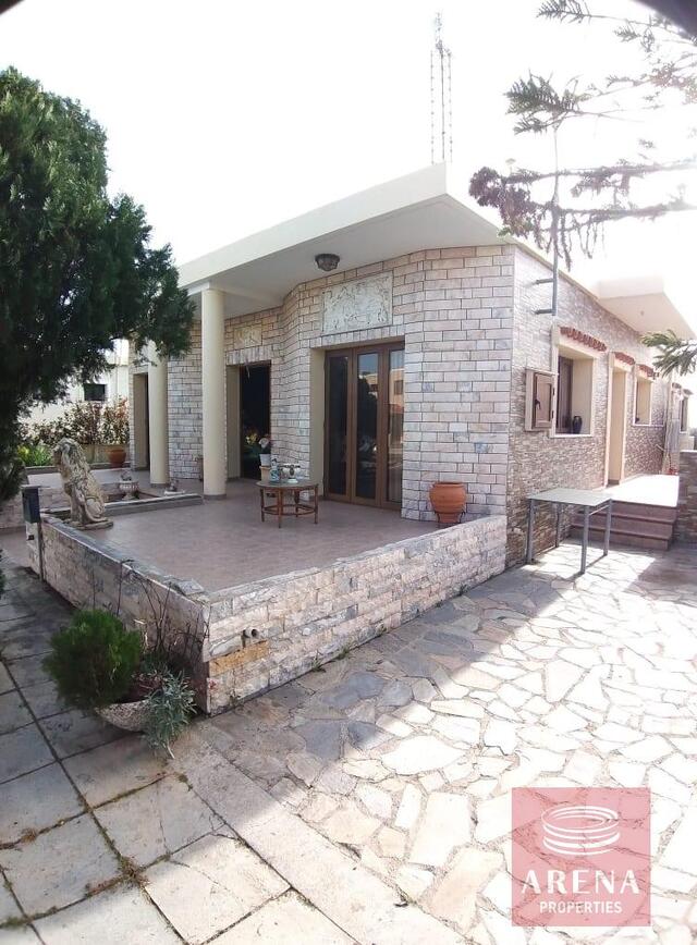 bungalow-1.jpg