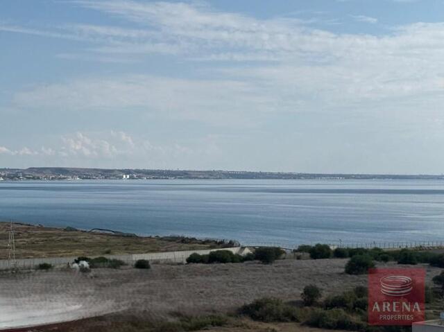 Apartment with Sea View in Larnaca Marina – photo 6