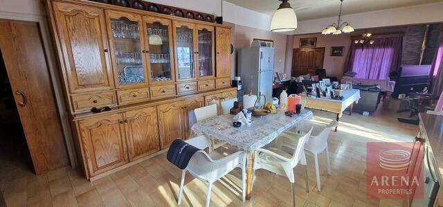 bungalow-6a351dc7b22f1-2.jpg