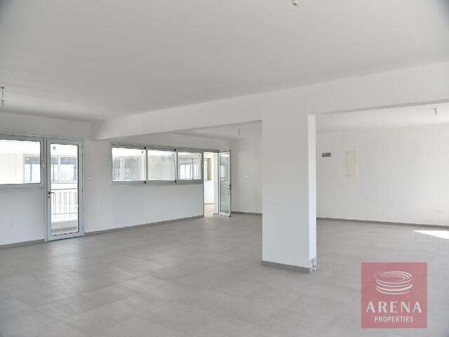 realEstateForBusiness-69a86c449867c.jpg