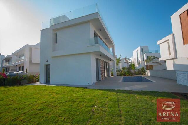 detachedHouse-DSC_5421-2.jpg
