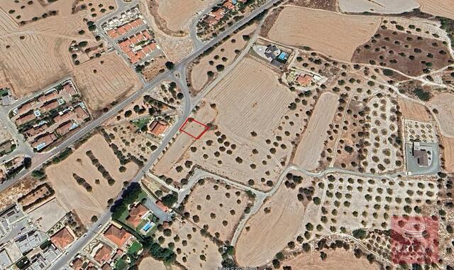 land-696f682799094-1.jpg