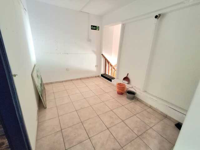 Shop for sale in port area – photo 11