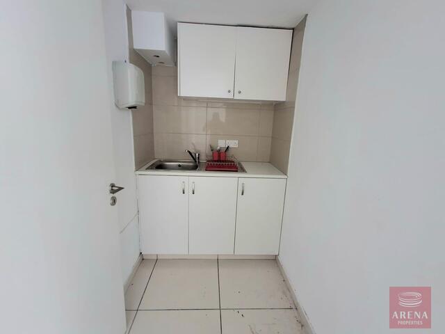 realEstateForBusiness-1-OFFICE-SPACE-FOR-RENT-9353-6.jpg
