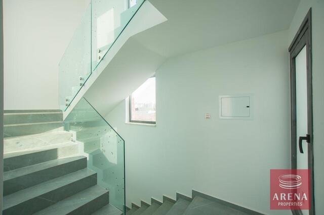 detachedHouse-DSC_5453-2.jpg