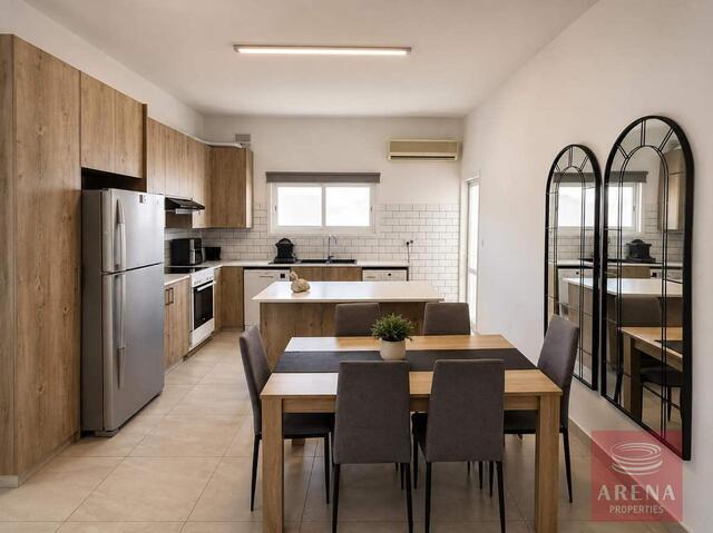 penthouse-6a6c8a48eecaa.jpg