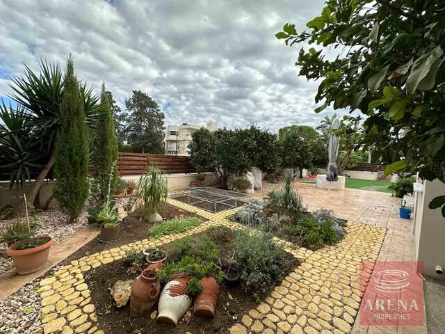 detachedHouse-3-4-BED-VILLA-IN-LARNACA-8978.jpg