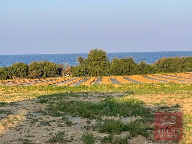 detachedHouse-14-4-bed-villa-in-Ayia-Triada-6599.jpg
