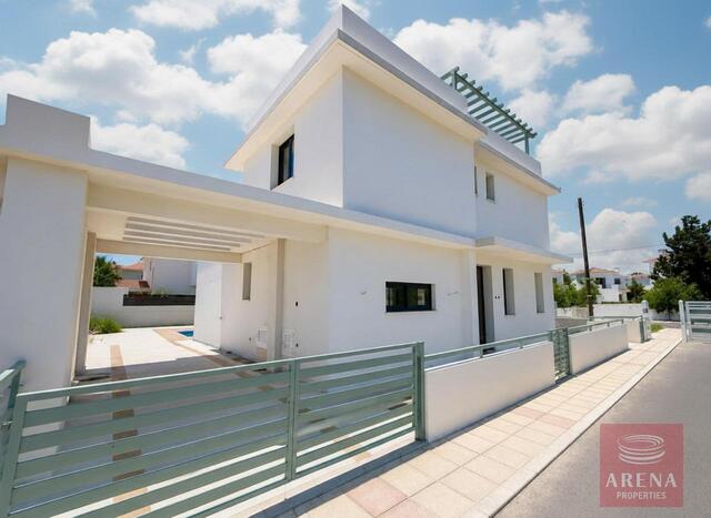 detachedHouse-6a4f9e392c9e8-1.jpg