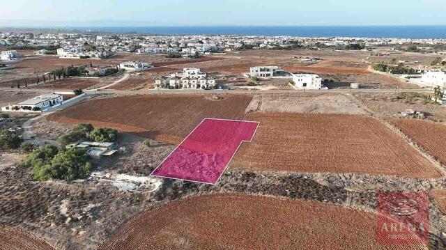 land-1-PARALIMNI-LAND-7827.jpeg