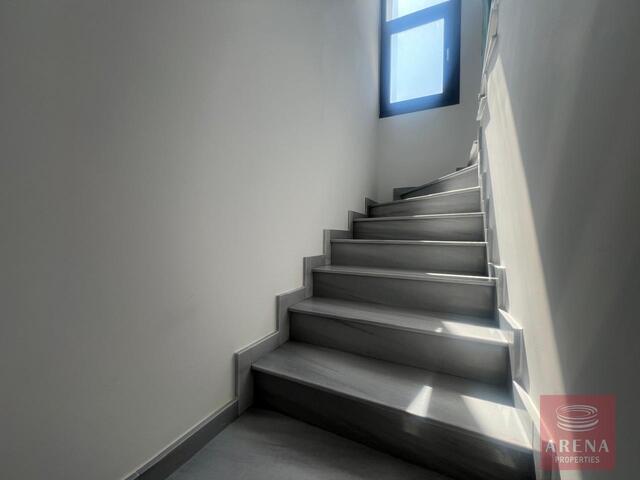 detachedHouse-12-VILLA-IN-DEKELIA-8336.jpg