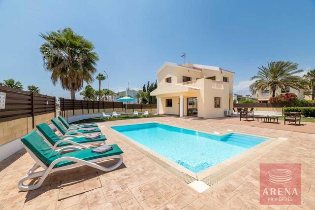 detachedHouse-1-VILLA-IN-AYIA-THEKLA-8281.jpg