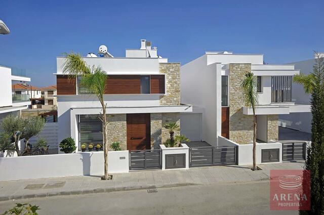 detachedHouse-3-5-BED-VILLA-IN-DEKELIA-5641.jpeg
