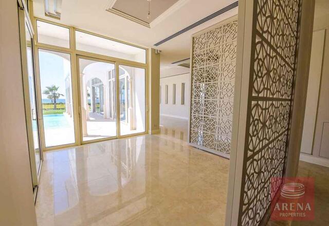 6 Bed Villa in Pervolia – photo 8