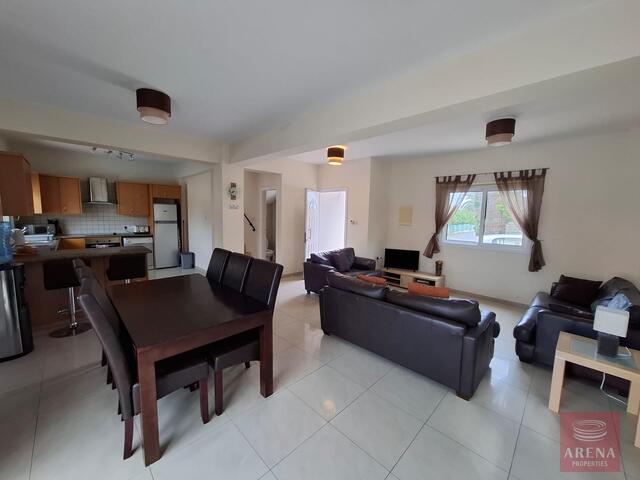 detachedHouse-6a2ab2ba75bec-5.jpg