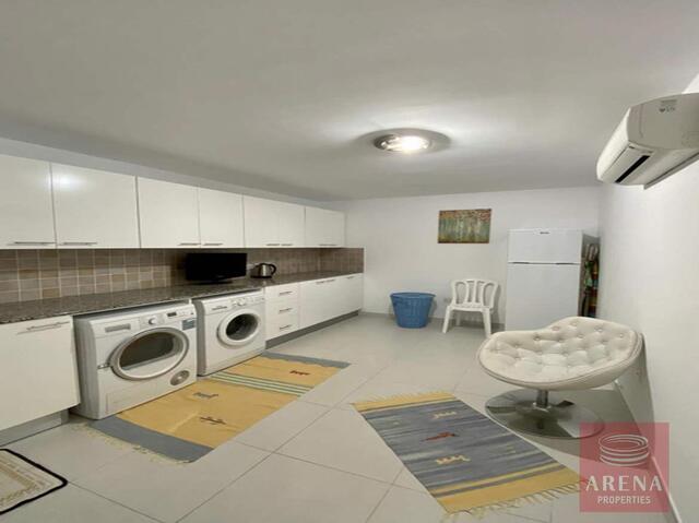 detachedHouse-6a71ed4239f6c-1.jpg