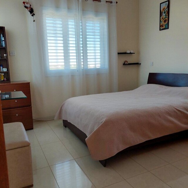 detachedHouse-17-3-BED-VILLA-PARALIMNI-9329.jpg