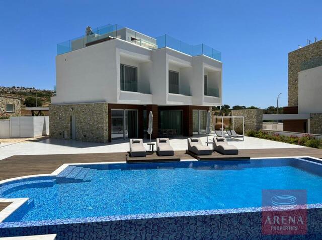 Beautiful Villa in Ayia Napa – photo 1