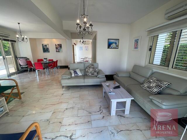 detachedHouse-18-3-BEDVILLA-IN-AYIA-TRIADA-7415.jpeg