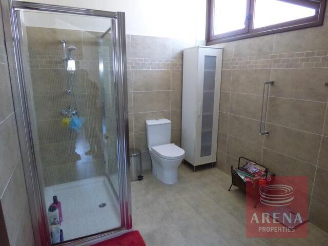 detachedHouse-19-5-BED-HOUSE-IN-ARADIPPOU-6180.jpg