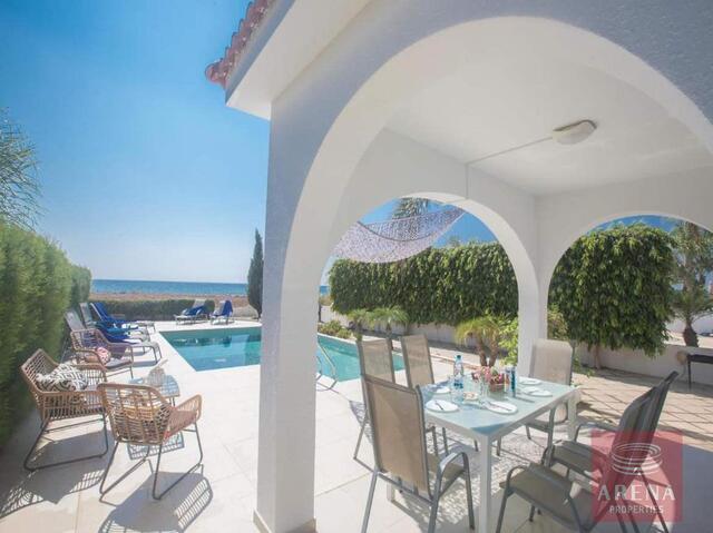 Stunning Seafront Villa with Panoramic Sea Views|Ayia Thekla – photo 9