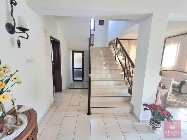 detachedHouse-20-5-BED-VILLA-KRASAS-9152.jpg