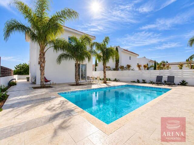 Villa For Sale In Ayia Thekla – photo 3