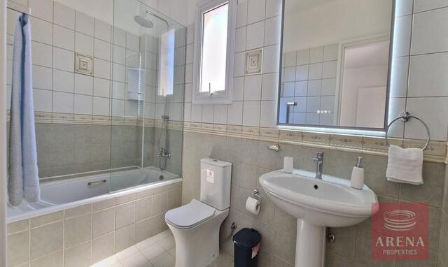 3-Bedroom Sea-View Detached House for Rent in Paralimni – photo 29
