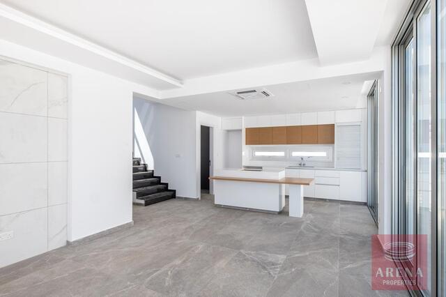 detachedHouse-6a7c25a5ec857.jpg
