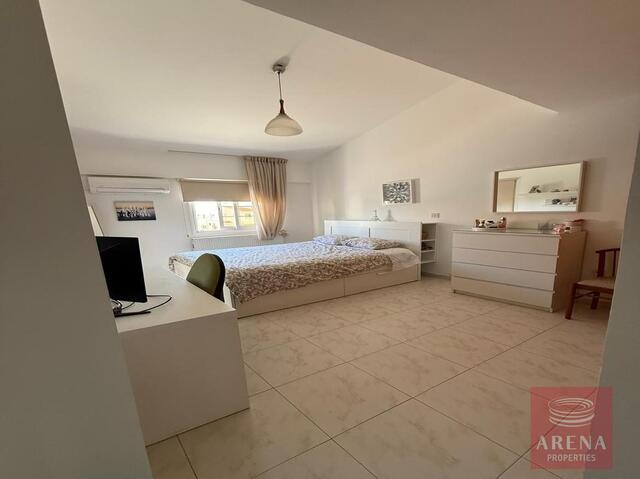 detachedHouse-69ba6564de33c-1.jpg