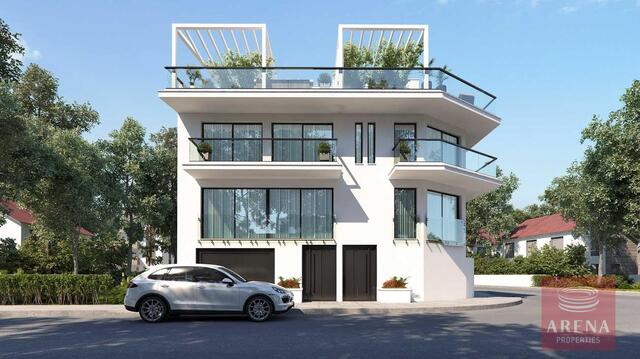 Townhouse in Finikoudes – photo 1