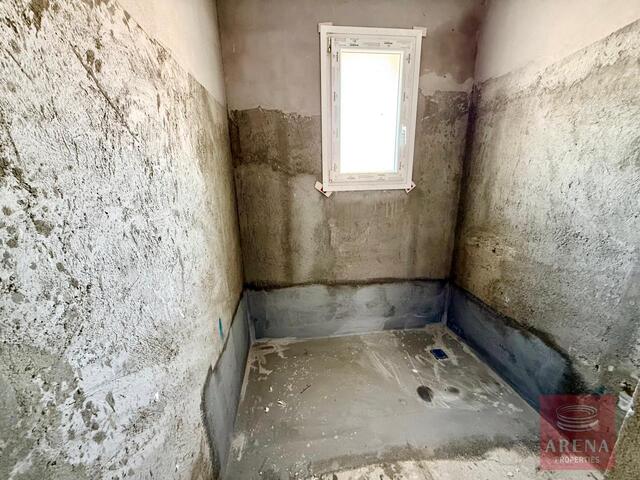 Charming 2-Bed Apartment in Kiti – photo 13