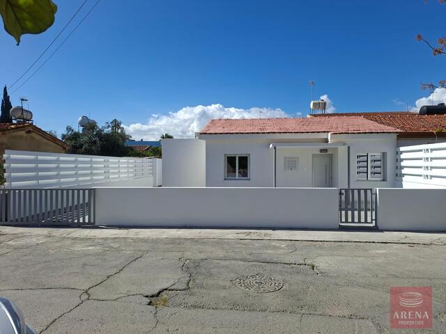 3 Bedroom Bungalow for sale in Agios Nicolaos - Fully Renovated – photo 1
