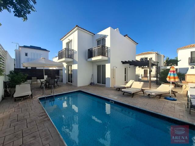 Detached 3-Bedroom Villa for Rent in Pernera, Paralimni – photo 3