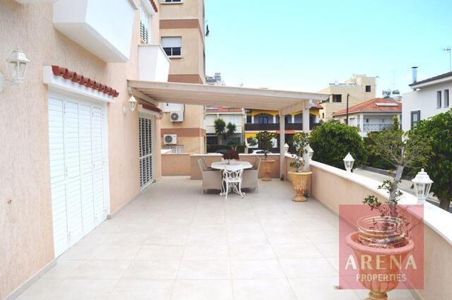 detachedHouse-2-villa-in-faneromeni-6792.jpg