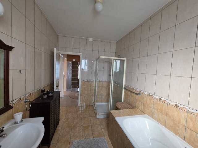 4 Bed Villa in Kiti – photo 11