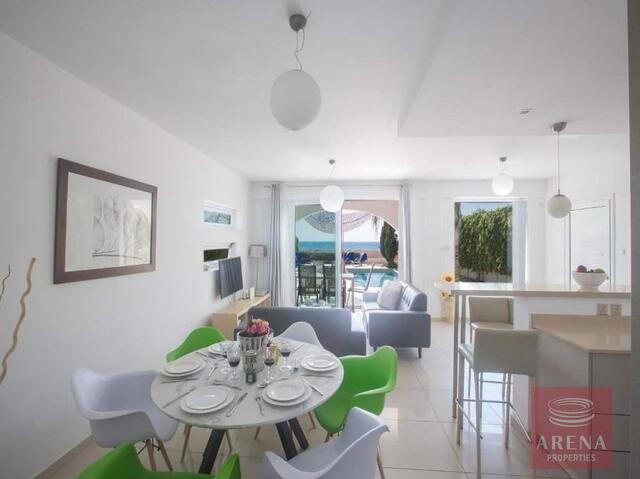 Stunning Seafront Villa with Panoramic Sea Views|Ayia Thekla – photo 16