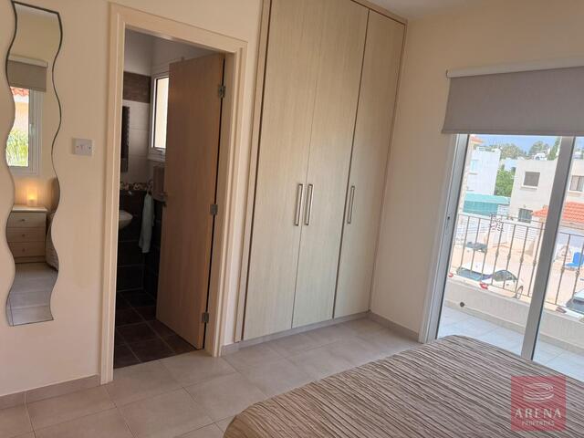 detachedHouse-6a328dbd56564-1.jpg