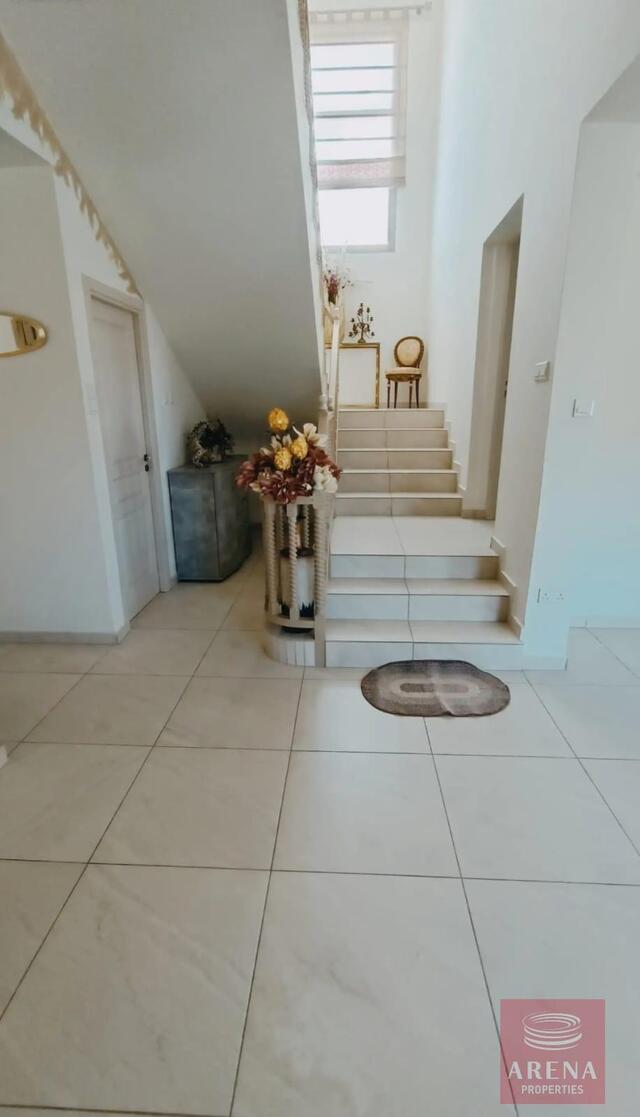 detachedHouse-1-VILLA-ARADIPPOU-10172-10-5.jpg