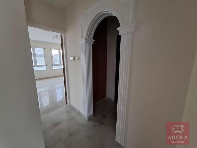 detachedHouse-69f896ee48776.jpg