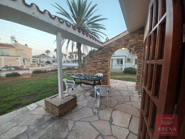 detachedHouse-9-3-BED-VILLA-IN-PYLA-7456.jpg