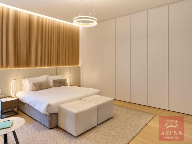 detachedHouse-69f31a1fd50e6-1.jpg